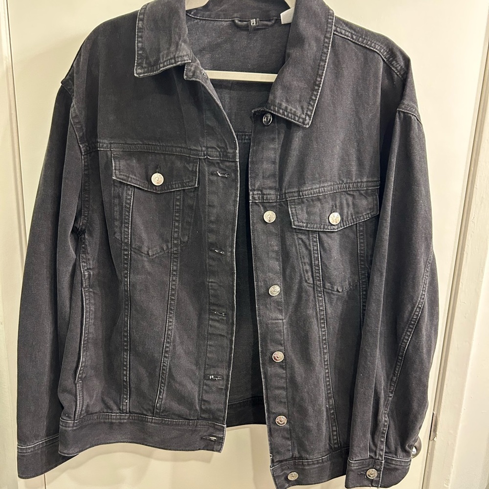 H&M divided black denim jacket